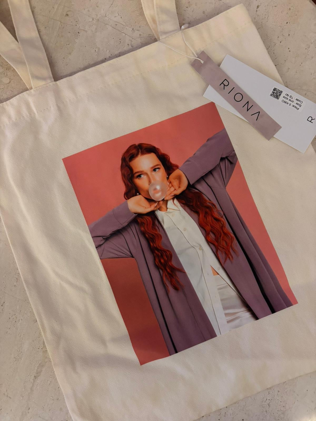 Tote bag